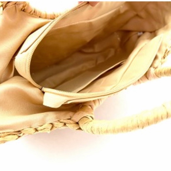 Half moon Woven Straw Tote Bag - Picture 5 of 8